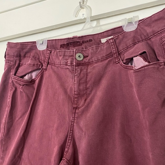 Arizona Jean 18 JRs. Plus Burgundy Ripped Jeggings - Picture 3 of 5